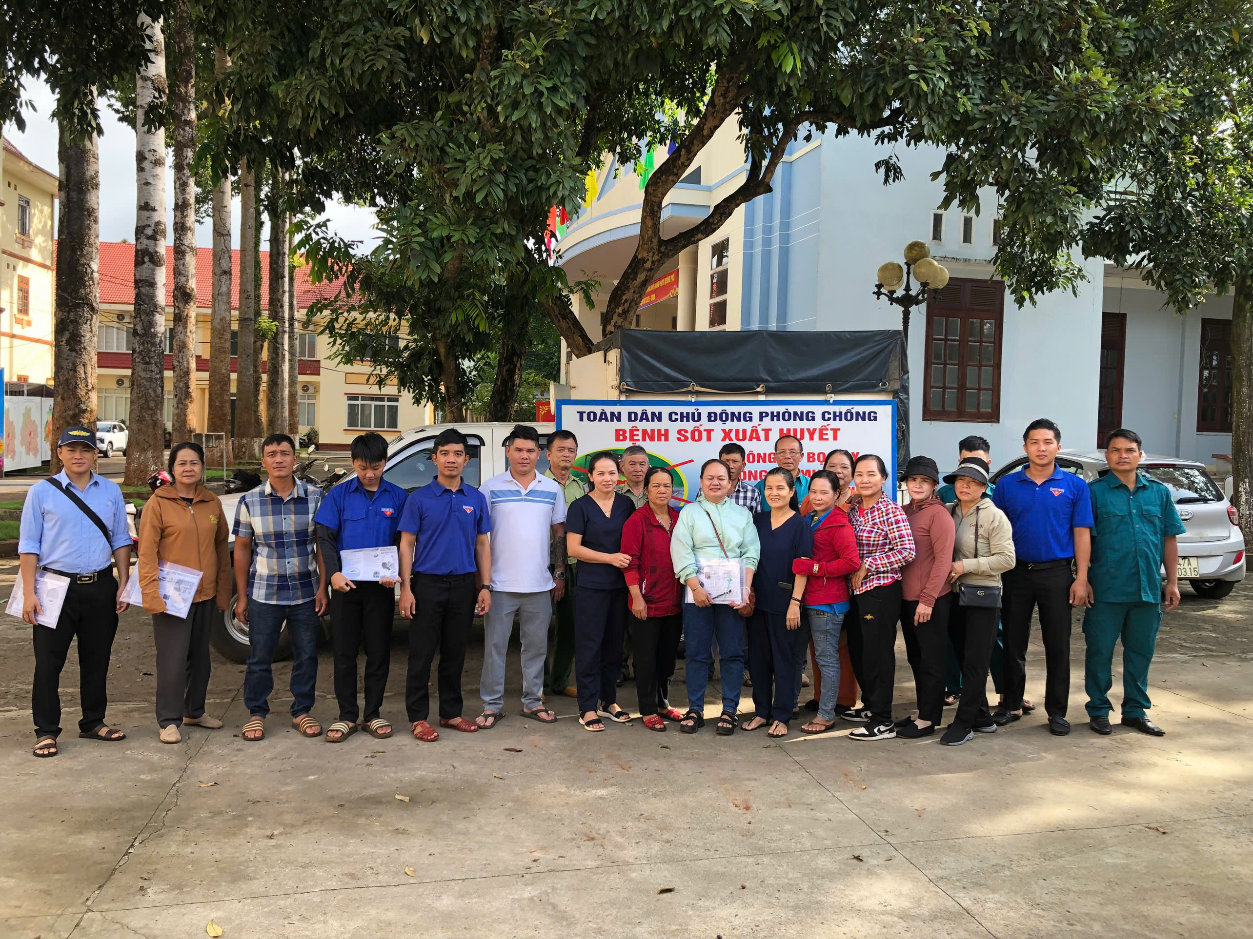đại biểu tham dự lễ phát động 4